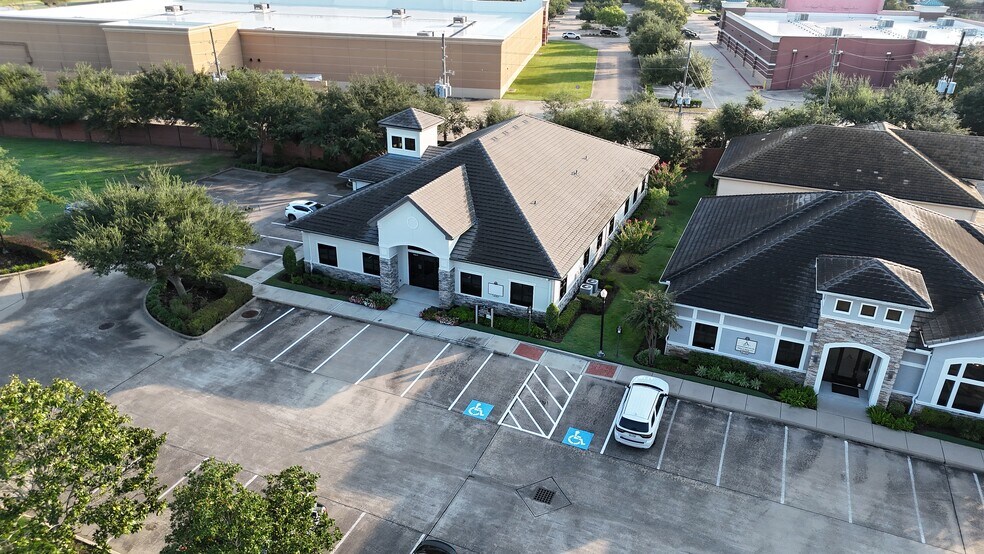4718 Riverstone, Missouri City, TX à louer - Photo de l’immeuble – Image 3 sur 12