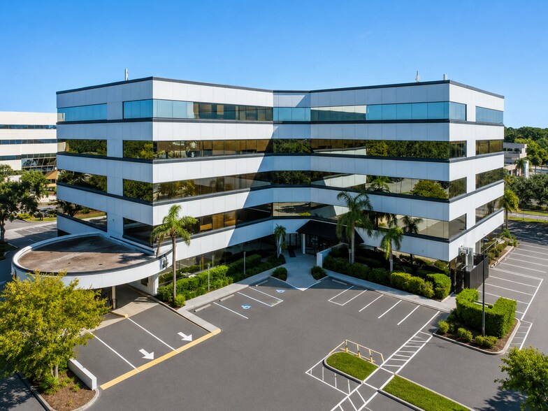 28050 US Hwy 19 N, Clearwater, FL à louer - Photo de l’immeuble – Image 2 sur 15