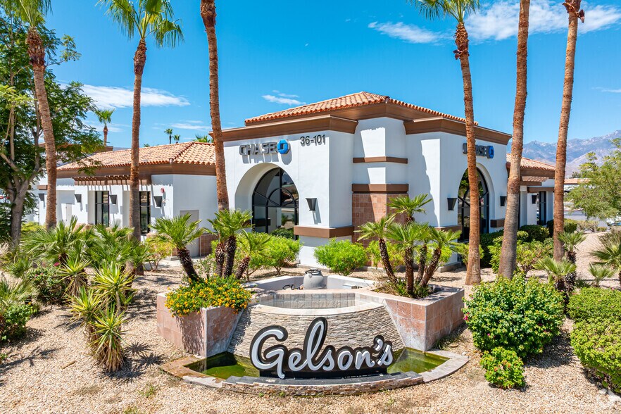 36101 Bob Hope Dr, Rancho Mirage, CA à louer - Photo de l’immeuble – Image 2 sur 17