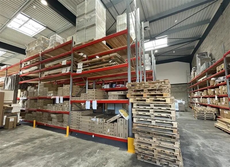 Local d’activités dans Tremblay-en-France à louer - Photo de l’immeuble – Image 1 sur 11