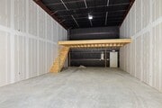 Interior unit w/black ceiling insulation