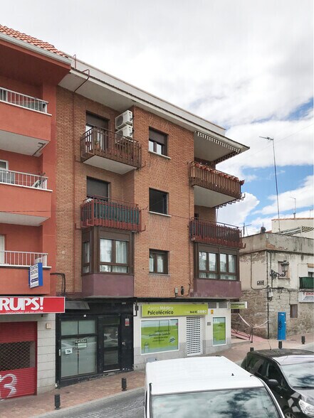 Local commercial dans Colmenar Viejo, Madrid à louer - Photo de l’immeuble – Image 2 sur 2
