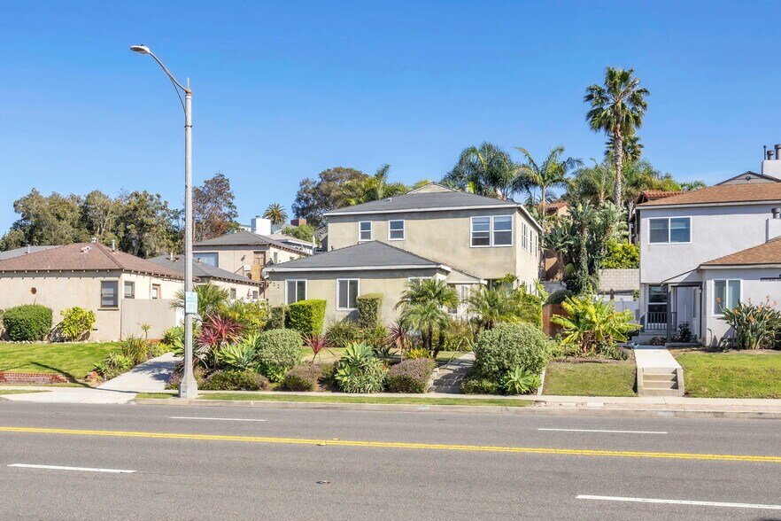 622 S Pacific Coast Hwy, Redondo Beach, CA à vendre - Photo de l’immeuble – Image 2 sur 24