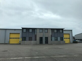 Plus de détails pour Local d'activités à louer