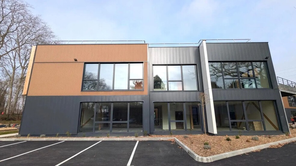 Bureau dans Ramonville-Saint-Agne à louer - Photo de l’immeuble – Image 2 sur 17