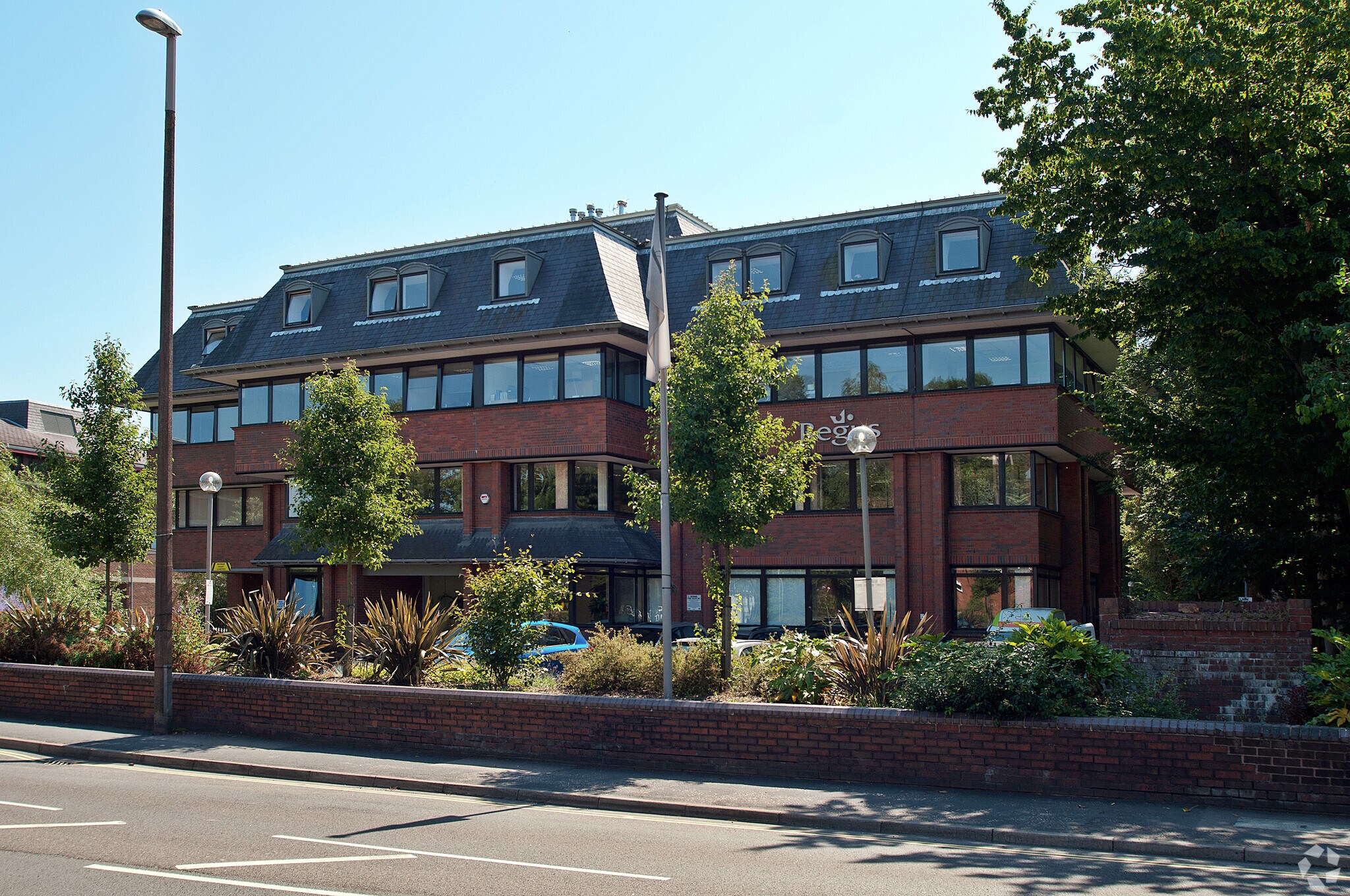 Worthing Rd, Horsham à louer Photo de l’immeuble– Image 1 sur 9