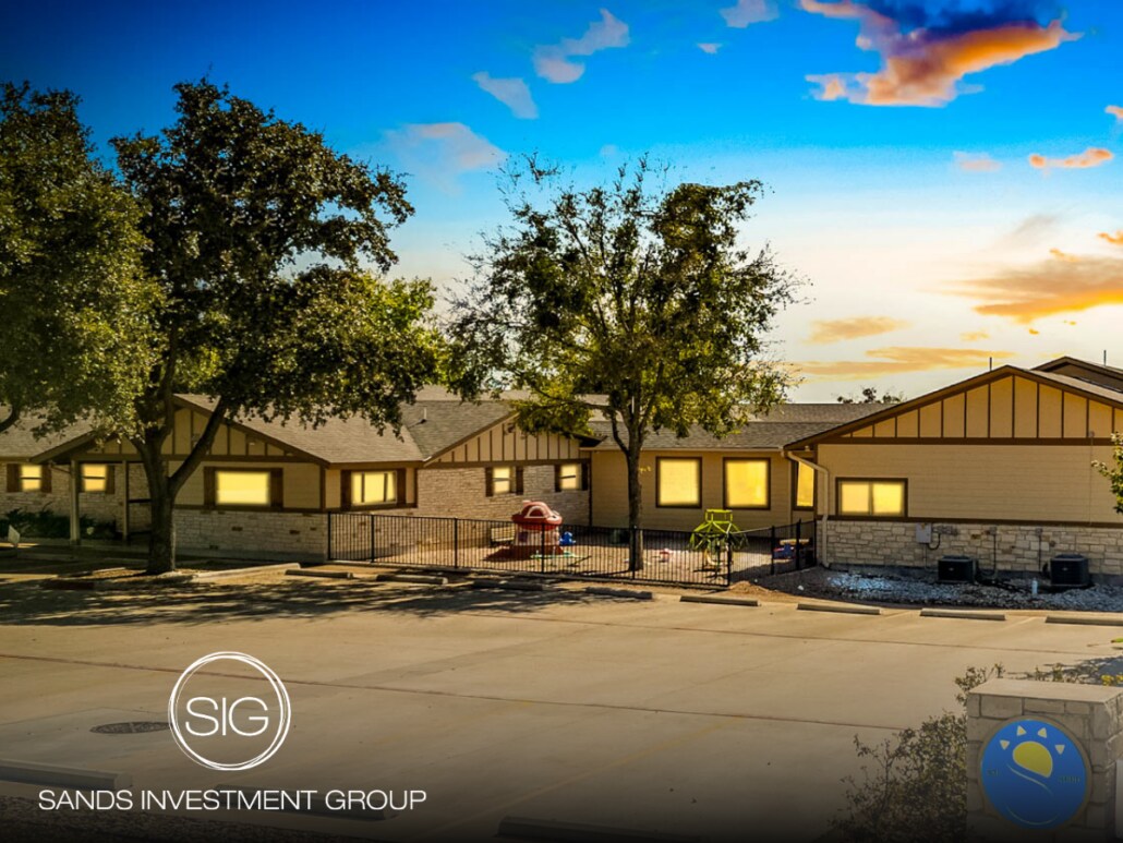 60 Limmer Loop, Round Rock, TX à vendre Photo principale– Image 1 sur 6
