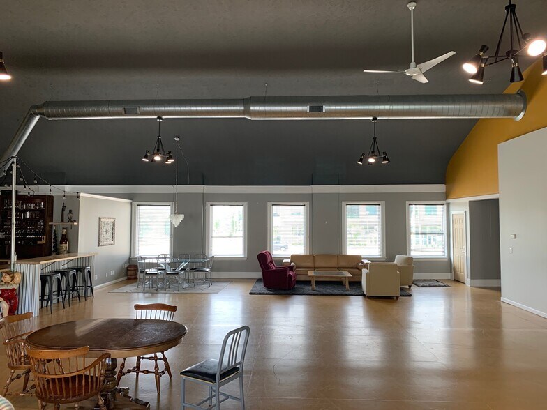 17 Seward Ave NW, Grand Rapids, MI à louer - Photo intérieure – Image 3 sur 4