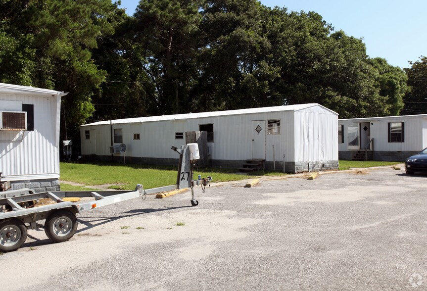 1209 N Howe St, Southport, NC à vendre - Photo de l’immeuble – Image 3 sur 6