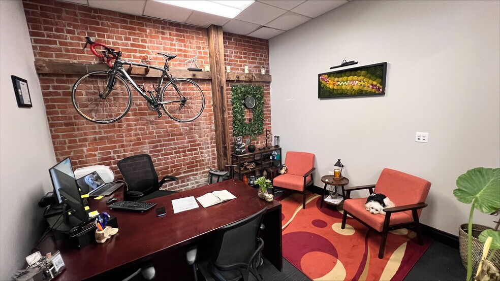 2111 Q St, Sacramento, CA à louer - Photo intérieure – Image 1 sur 17