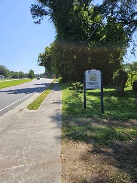 7829 Richmond Rd, Toano, VA à vendre - Photo de l’immeuble – Image 2 sur 13