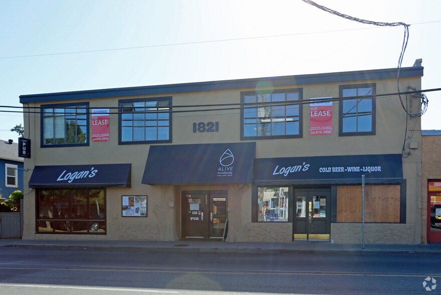 1821 Cook St, Victoria, BC à vendre - Photo de l’immeuble – Image 2 sur 4