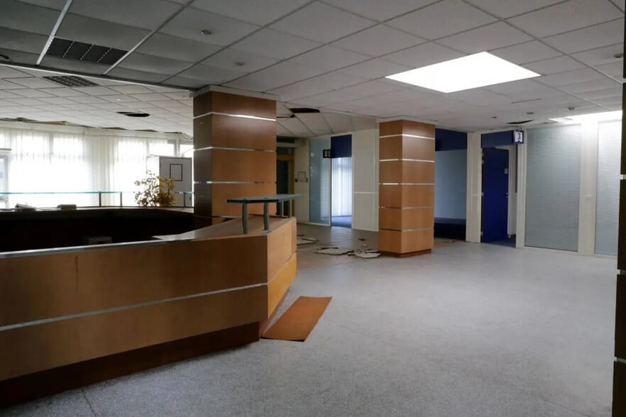 142 Avenue Du Docteur Jean Mac, Le Mans à vendre - Photo de l’immeuble – Image 3 sur 16