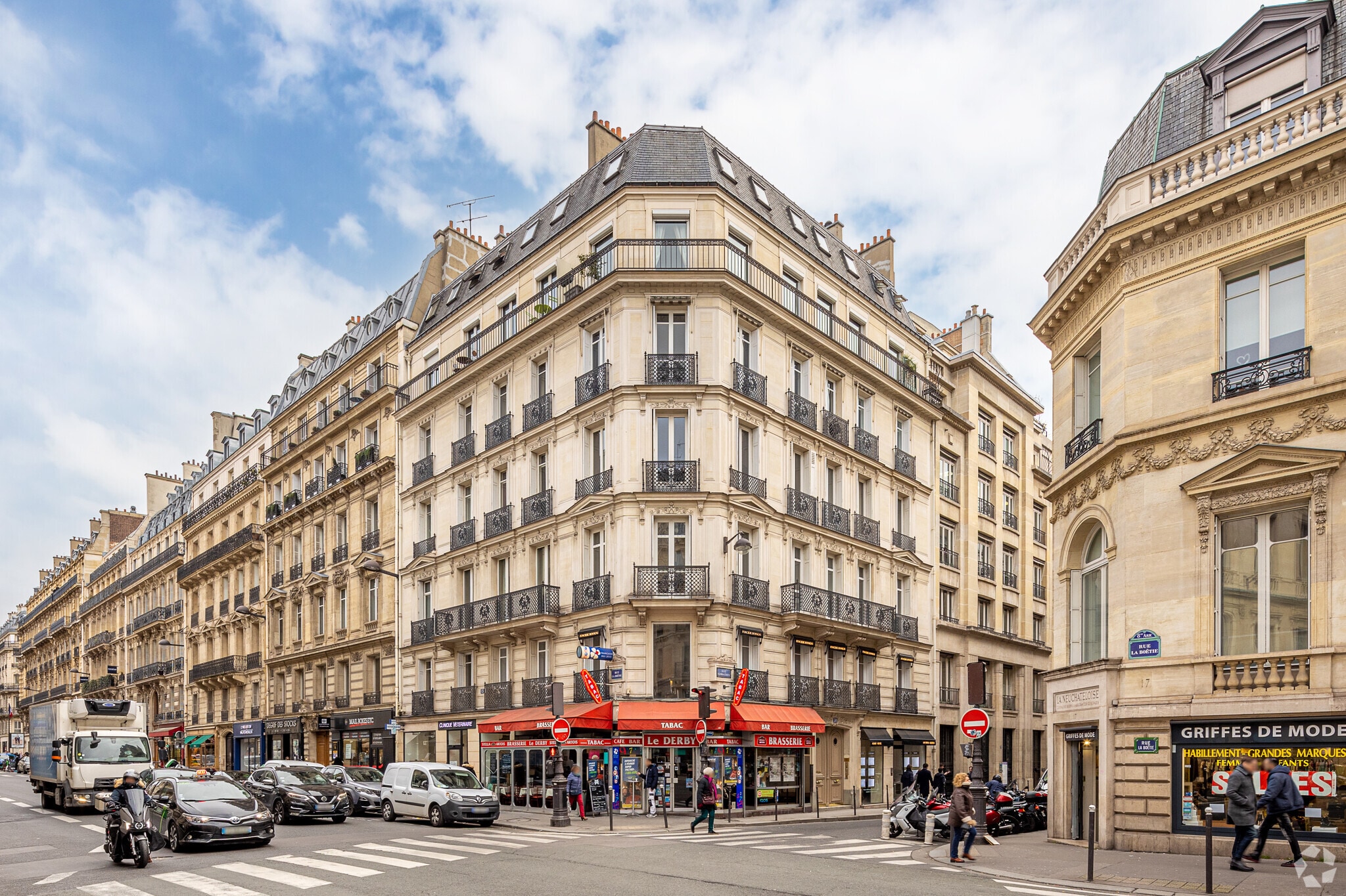 30 Rue Cambacérès, Paris à louer Photo principale– Image 1 sur 6