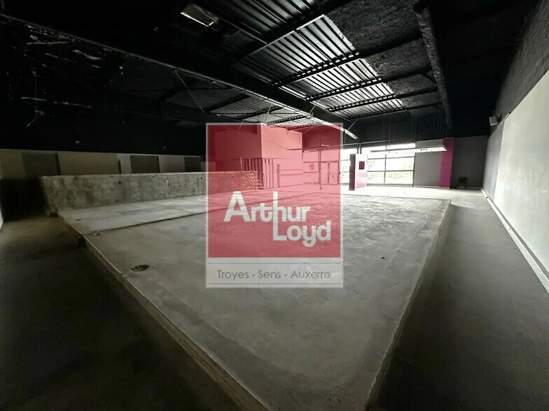 13 Rue Des Vignes, Avant-lès-Marcilly à louer - Photo de l’immeuble – Image 3 sur 4