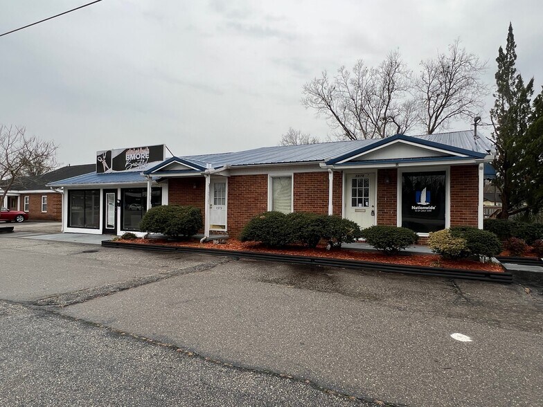 1573 N Roberts Ave, Lumberton, NC à louer - Photo principale – Image 1 sur 5
