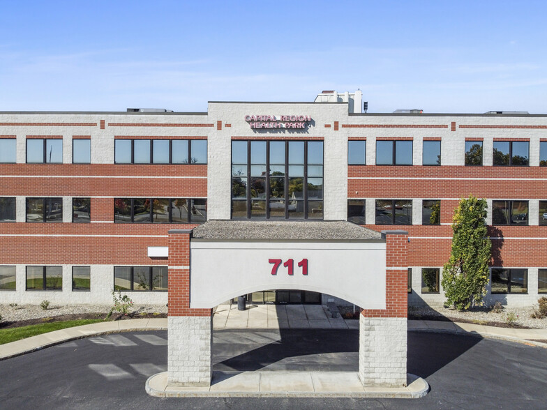 711-713 Troy Schenectady Rd, Latham, NY à louer - Photo de l’immeuble – Image 1 sur 50