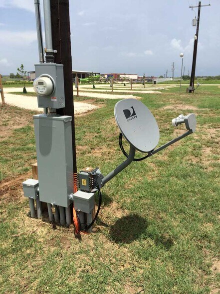 10909 E TX-97, Pleasanton, TX à vendre - Photo de l’immeuble – Image 3 sur 8