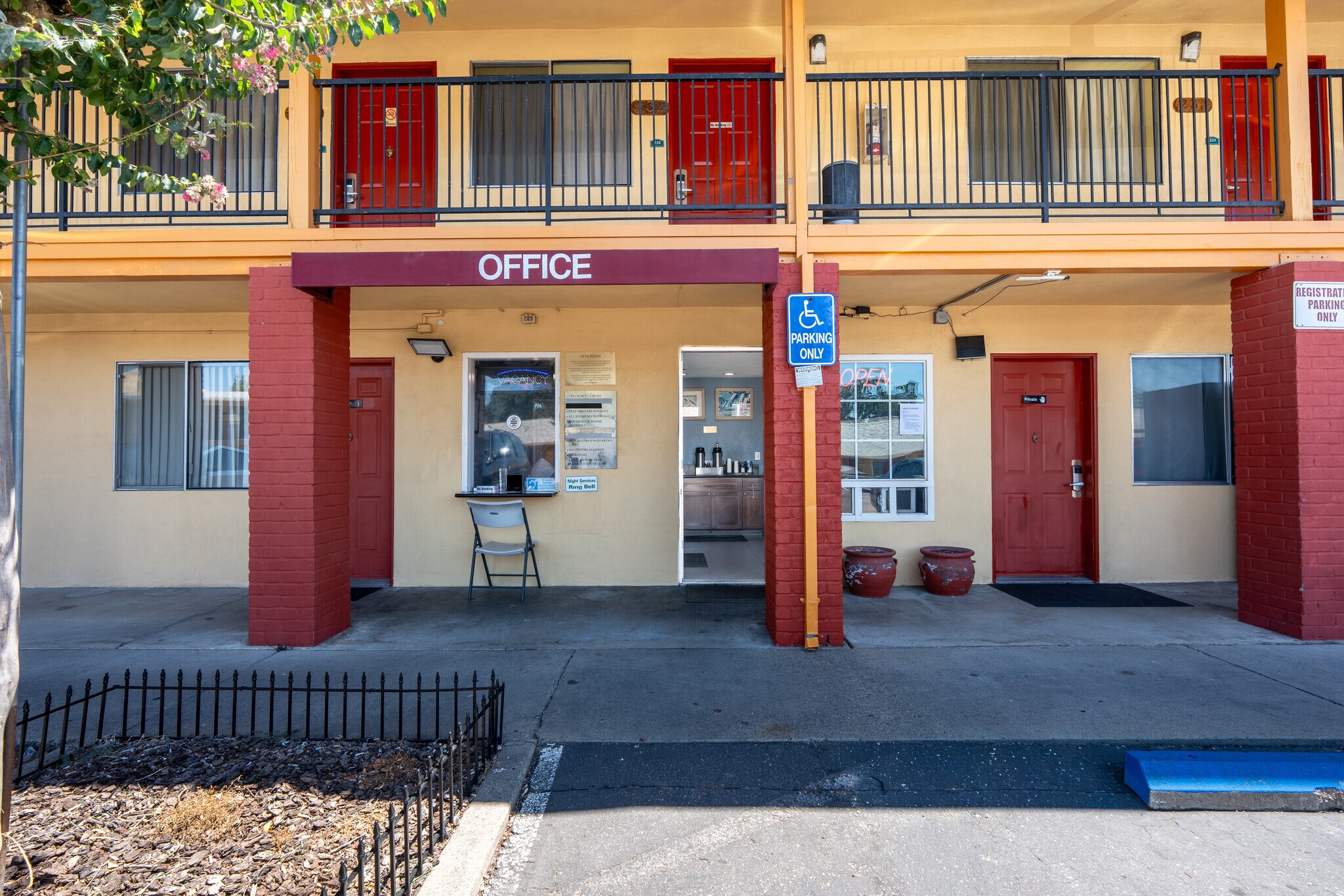 9515 Folsom Blvd, Sacramento, CA à vendre Photo de l’immeuble– Image 1 sur 46
