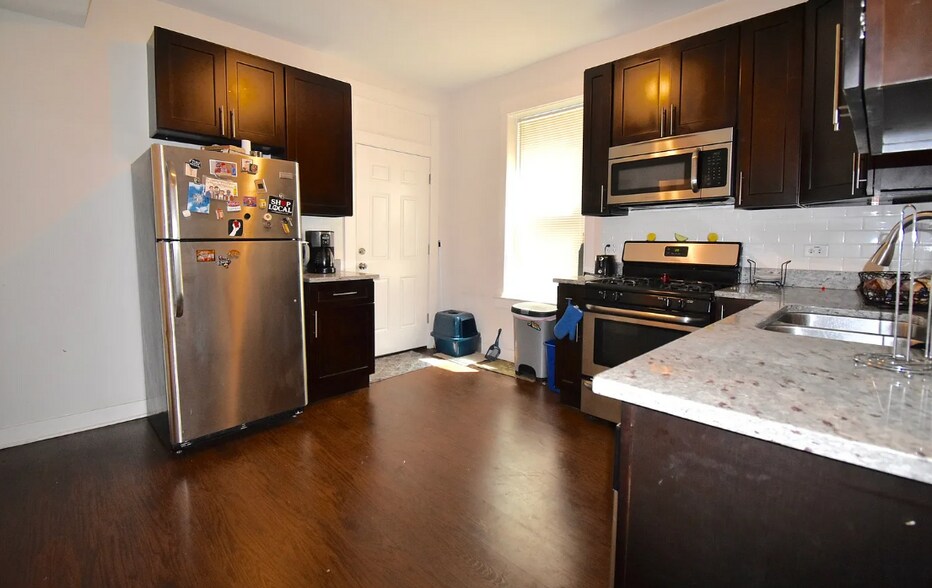 3363 S Racine Ave, Chicago, IL à vendre - Photo de l’immeuble – Image 3 sur 18