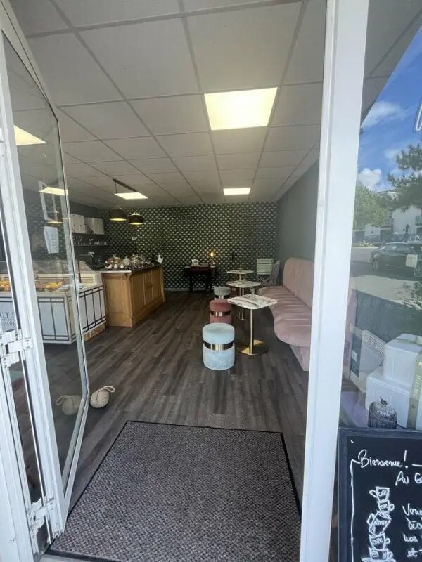 Plus de détails pour Local commercial à louer