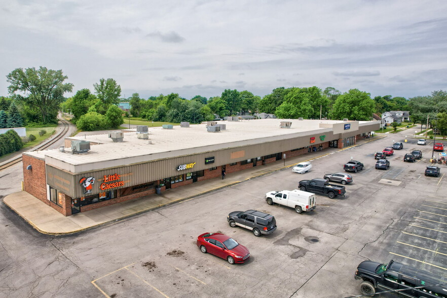 900-1000 Lafayette Ave, Bay City, MI à louer - Photo de l’immeuble – Image 3 sur 34