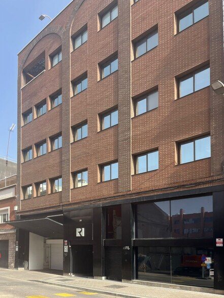 Calle de la Coruña, 29, Madrid, Madrid à louer - Photo de l’immeuble – Image 2 sur 12