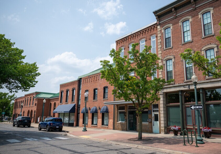 86-88 W Front St, Monroe, MI à vendre - Photo de l’immeuble – Image 3 sur 7