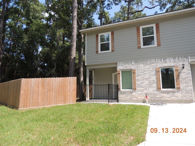 8 Duplexes portefeuille de 8 biens à vendre sur LoopNet.fr - Photo de l’immeuble – Image 1 sur 22