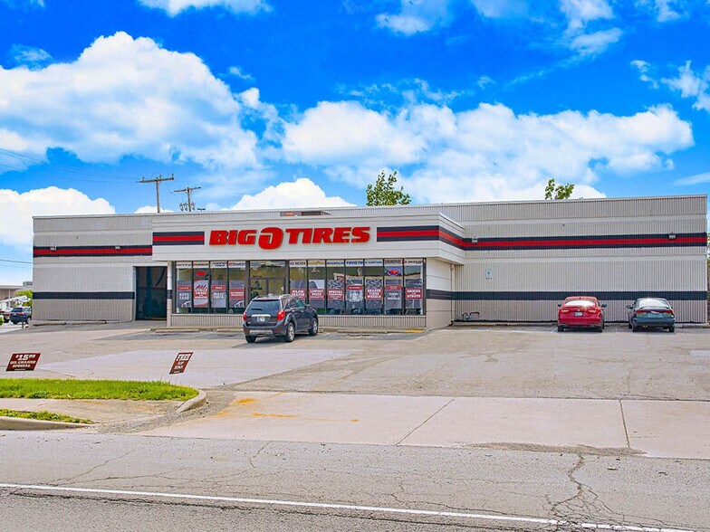 1298 N Madison Ave, Greenwood, IN à vendre - Photo principale – Image 1 sur 6