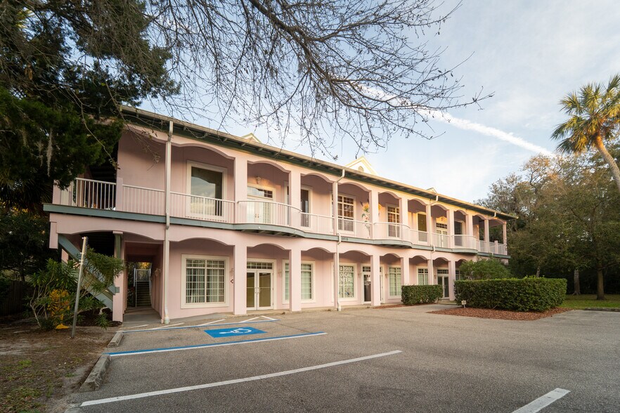 5909 N Ocean Shore Blvd, Palm Coast, FL à vendre - Photo de l’immeuble – Image 1 sur 28