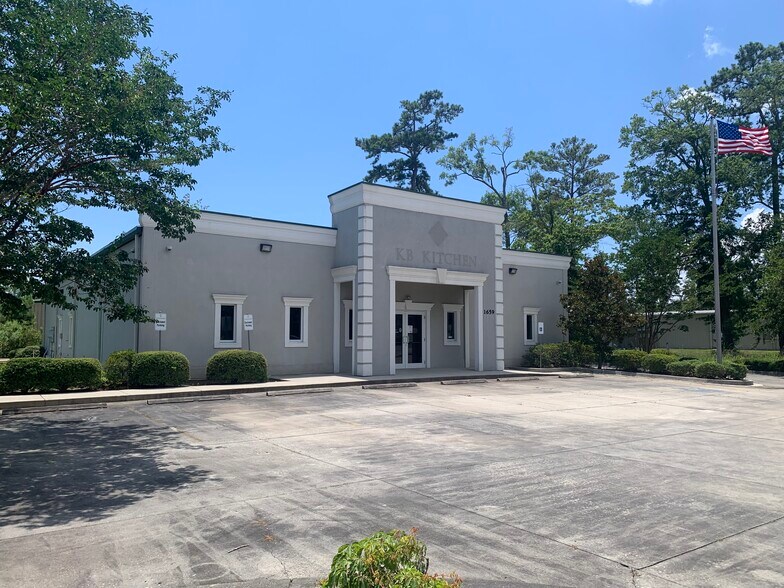 1659 American Way, Myrtle Beach, SC à louer - Photo de l’immeuble – Image 1 sur 12