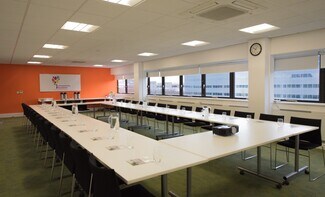 Plus de détails pour 403-445 Midsummer Blvd, Milton Keynes - Bureau à louer