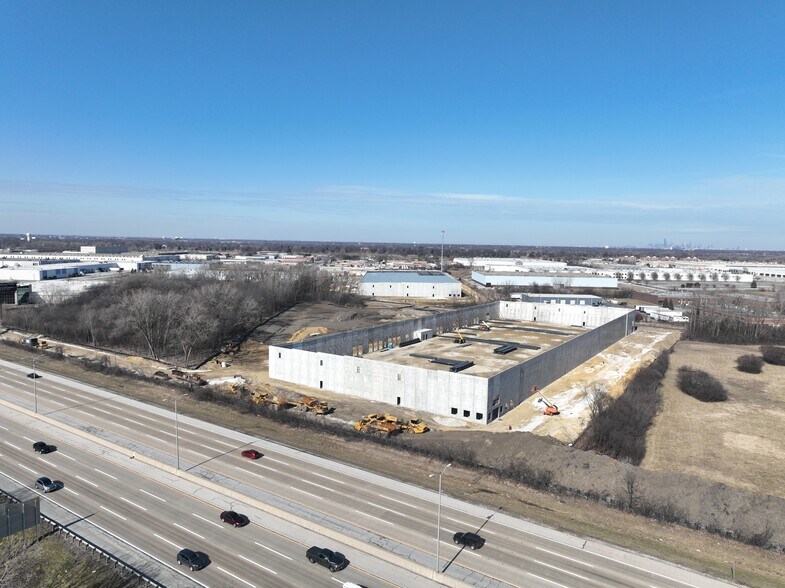 12201 Griffith Ctr, Alsip, IL à vendre - Photo de l’immeuble – Image 2 sur 11
