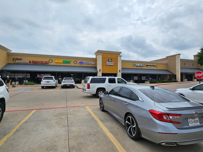 2041-2061 Rufe Snow Dr, Keller, TX à louer - Photo de l’immeuble – Image 2 sur 5