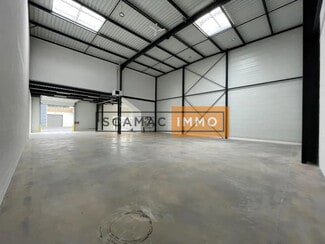 Plus de détails pour Bureau, Industriel/Logistique à louer