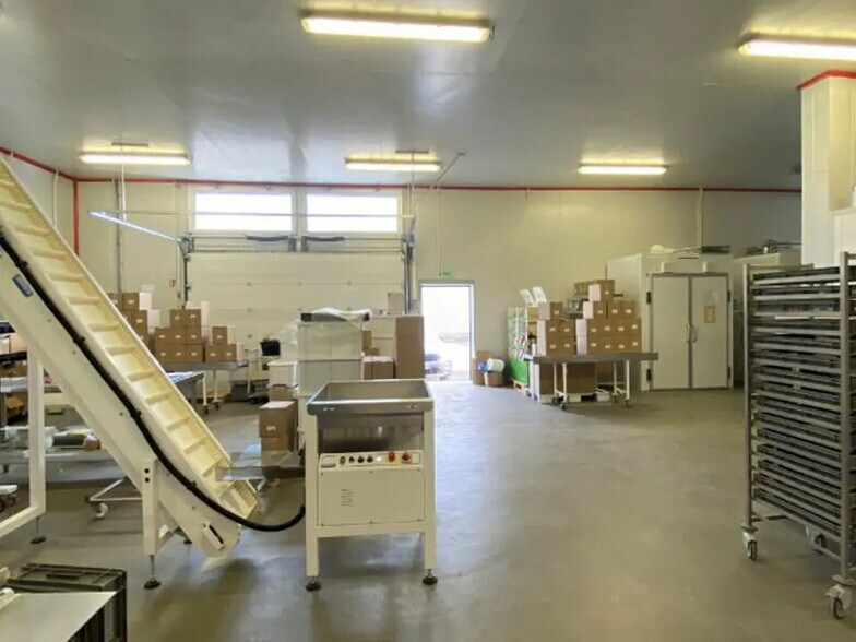 Local d’activités dans BRIVE-LA-GAILLARDE à louer - Photo intérieure – Image 3 sur 3