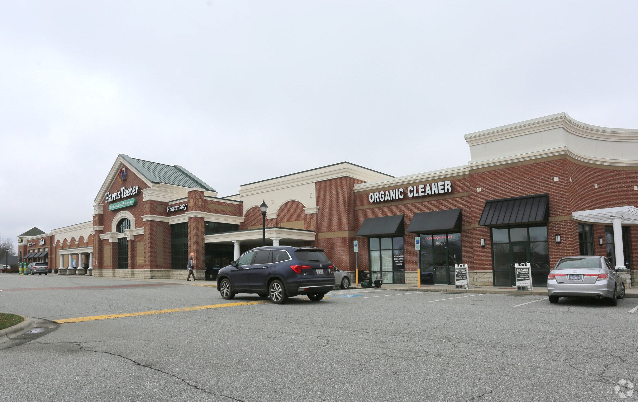 4008-4012 Battleground Ave, Greensboro, NC à louer Photo principale– Image 1 sur 5