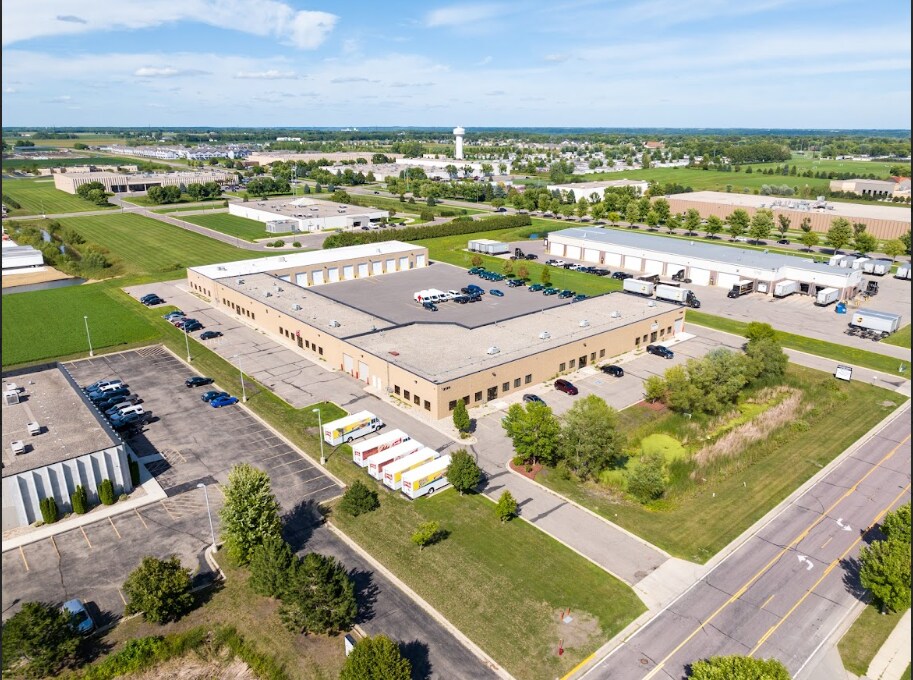2120 Howard Dr W, North Mankato, MN à louer Photo principale– Image 1 sur 30