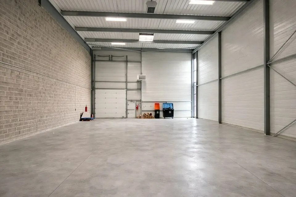 Local d’activités dans Stains à louer Photo de l’immeuble– Image 1 sur 5