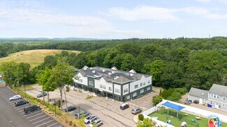 Plus de détails pour 140 N Franklin St, Holbrook, MA - Bureau à vendre