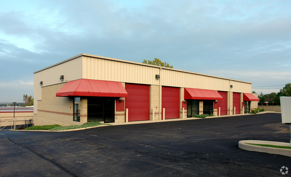 5010 Gateway Dr, Medina, OH à louer - Photo de l’immeuble – Image 2 sur 9