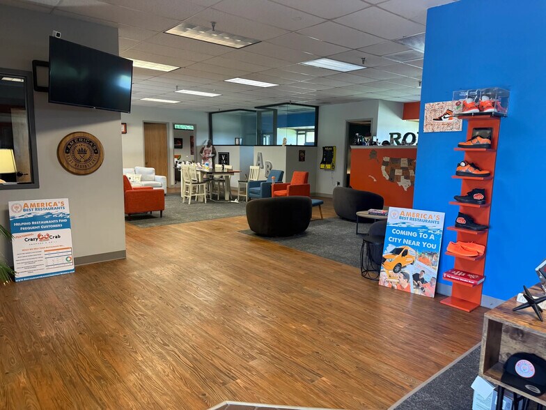 7847 Tanners Gate Ln, Florence, KY à vendre - Photo intérieure – Image 3 sur 10