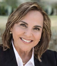 Eneida Adrianza