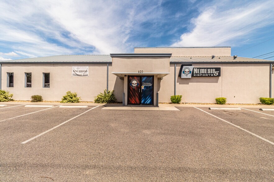 820 Sullivan Ave, Farmington, NM à vendre - Photo de l’immeuble – Image 2 sur 56