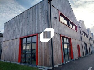 Plus de détails pour Local d'activités à louer