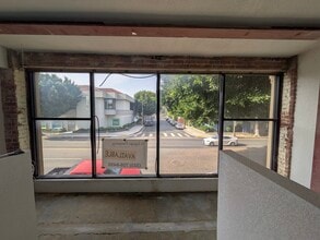 1625 W Pico Blvd, Los Angeles, CA à louer Photo intérieure– Image 1 sur 5