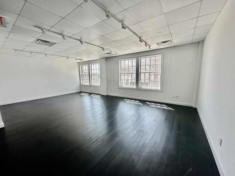 53 Greenwich Ave, Greenwich, CT à louer - Photo intérieure – Image 1 sur 18