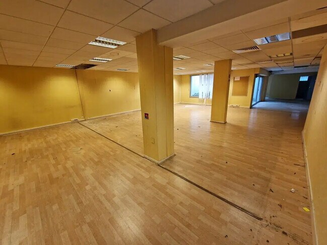 Plus de détails pour Bureau à vendre