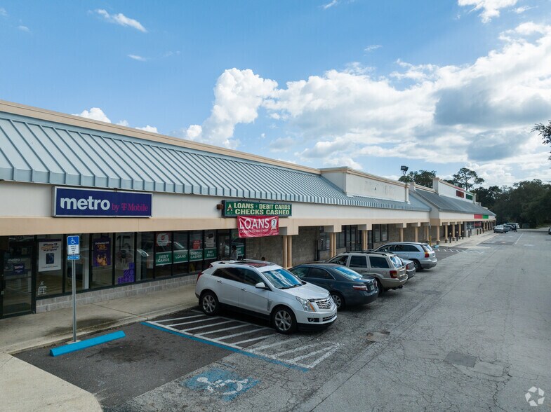 5751 N Main St, Jacksonville, FL à louer - Photo de l’immeuble – Image 3 sur 10